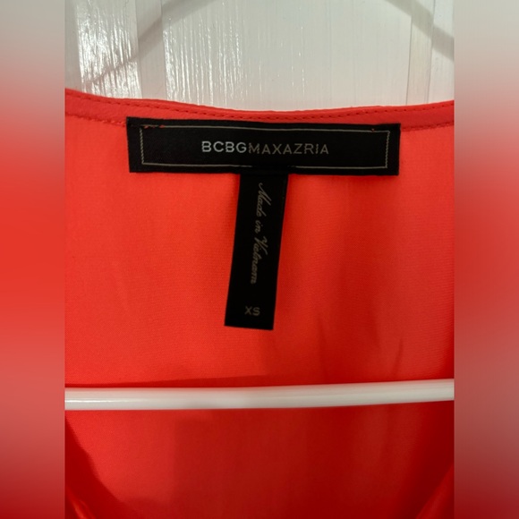 BCBG Ruffle Tank ‘Steacy’ - Picture 3 of 7